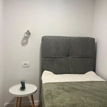 New Sunny With Terrace Apartment *